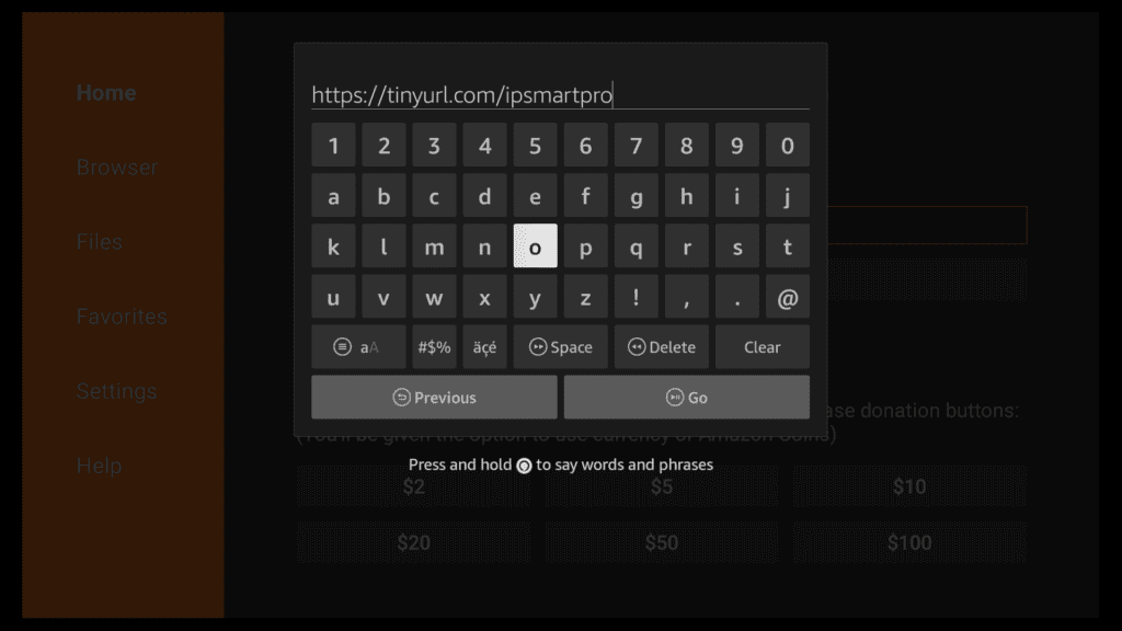 inserindo o URL do IPTV Smarters no aplicativo de download no Firestick